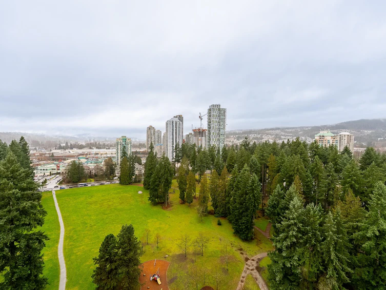 2207-3093 Windsor Gate, Coquitlam, BC, V3B 0N2 - 17