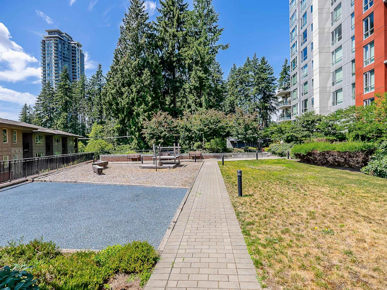 2207-3093 Windsor Gate, Coquitlam, BC, V3B 0N2 - 24
