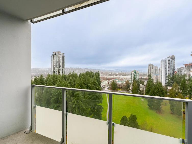 2207-3093 Windsor Gate, Coquitlam, BC, V3B 0N2 - 16