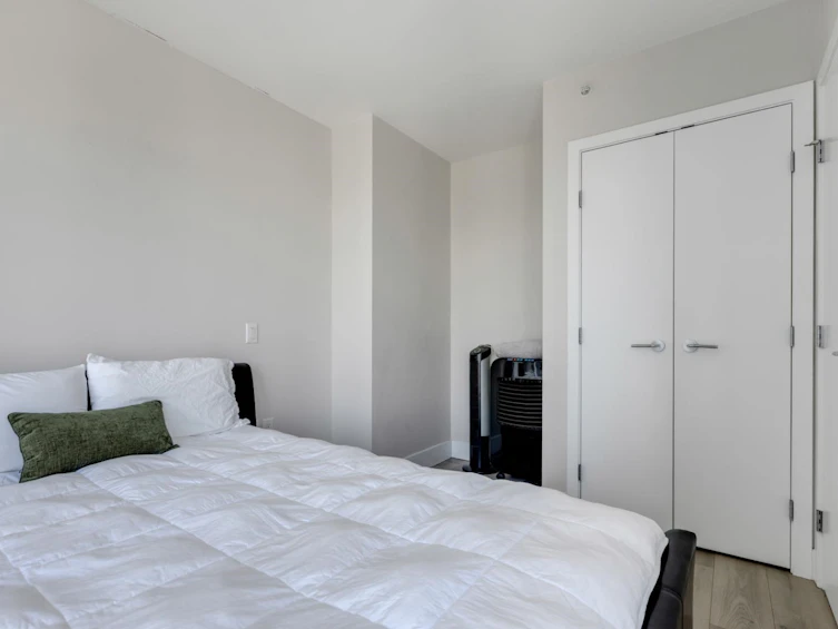 1401-150 W 15th Street, North Vancouver, BC, V7M 0C4 - 12