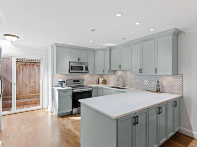 8-1266 W 6th Avenue - 4