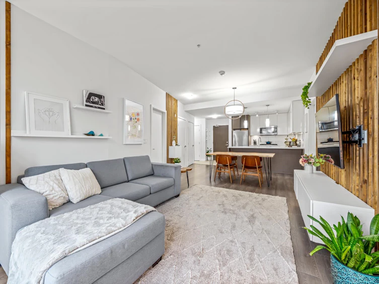 328-22 E Royal Avenue, New Westminster, BC, V3L 0H1 - 2
