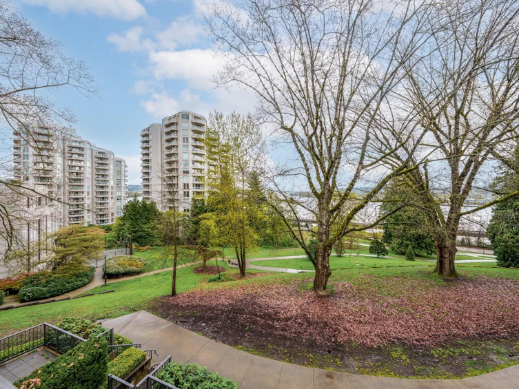 328-22 E Royal Avenue, New Westminster, BC, V3L 0H1 - 29