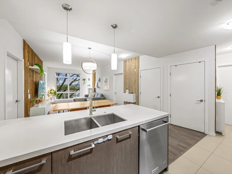 328-22 E Royal Avenue, New Westminster, BC, V3L 0H1 - 8