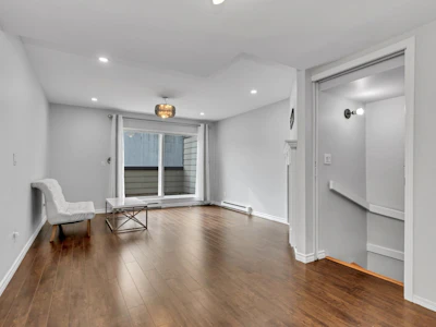 5-1535 St. Georges Avenue - 3