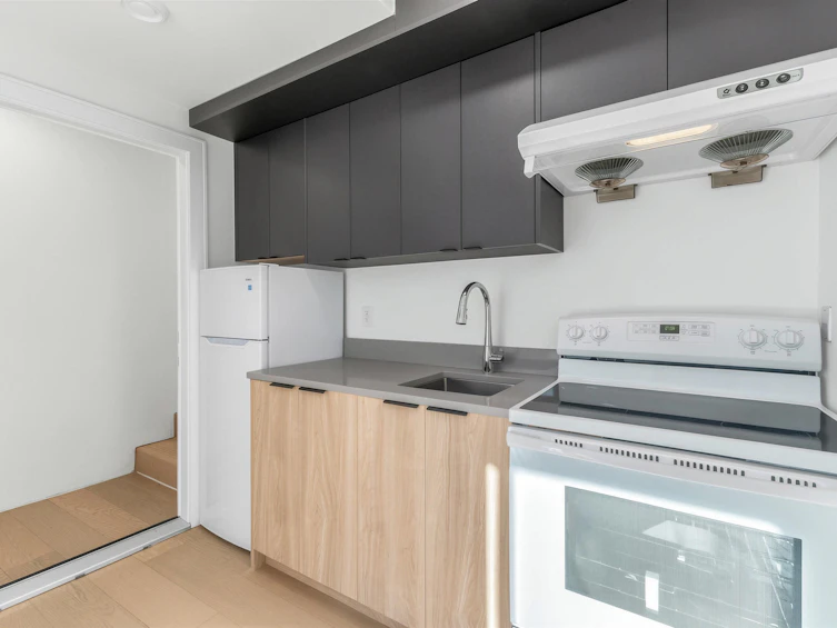 7359 Oak Street, Vancouver, BC, V6P 1V9 - 18