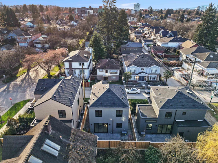 3670 Fleming Street, Vancouver, BC, V5N 3V8 - 40