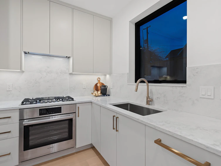 3670 Fleming Street, Vancouver, BC, V5N 3V8 - 16