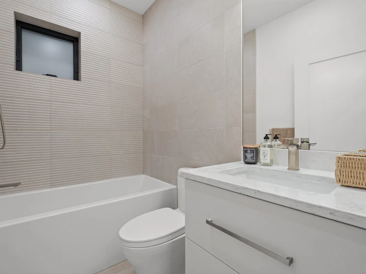3670 Fleming Street, Vancouver, BC, V5N 3V8 - 28