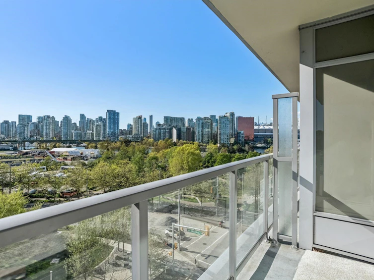 605-1708 Columbia Street, Vancouver, BC, V5Y 0H7 - 5