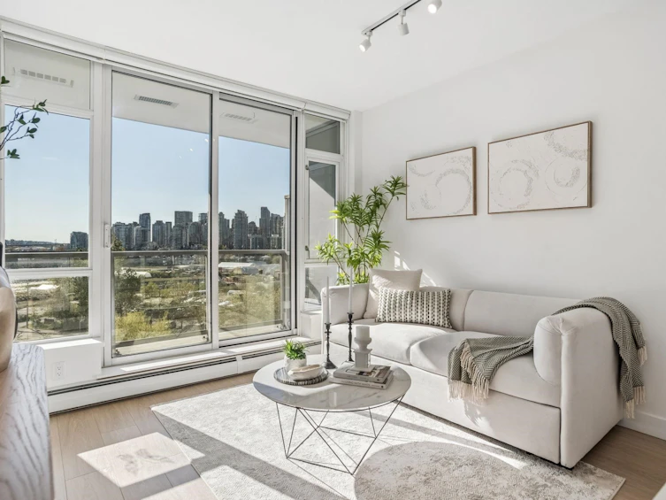 605-1708 Columbia Street, Vancouver, BC, V5Y 0H7 - 2