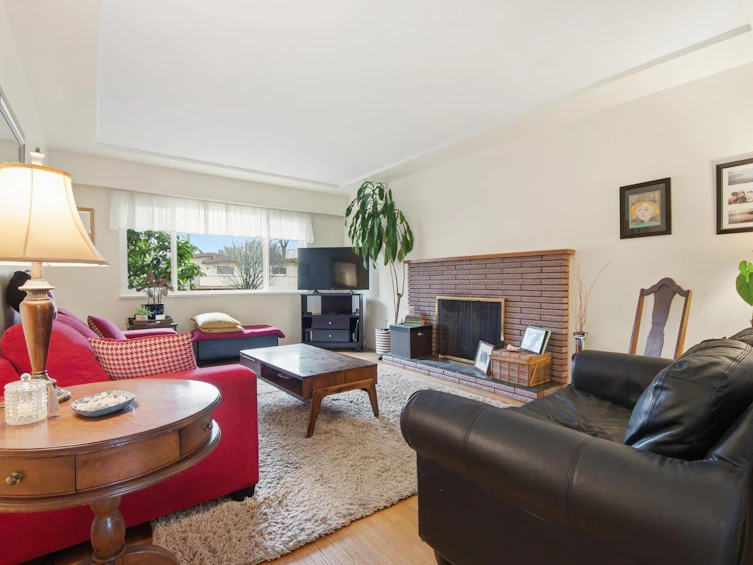 2935 Victoria Drive, Vancouver, BC, V5N 4L7 - 4