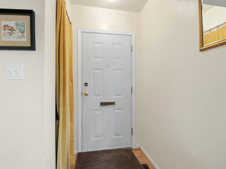2935 Victoria Drive, Vancouver, BC, V5N 4L7 - 2