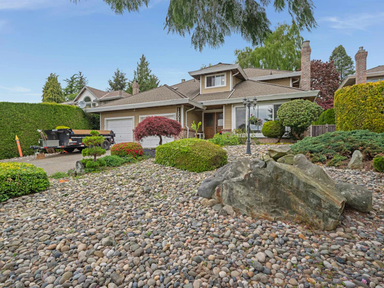 15023 21b Avenue, Surrey, BC, V4A 8Z8