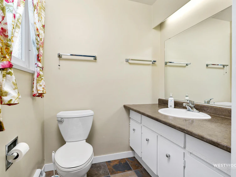 6858 Tyne Street, Vancouver, BC, V5S 3M5 - 13
