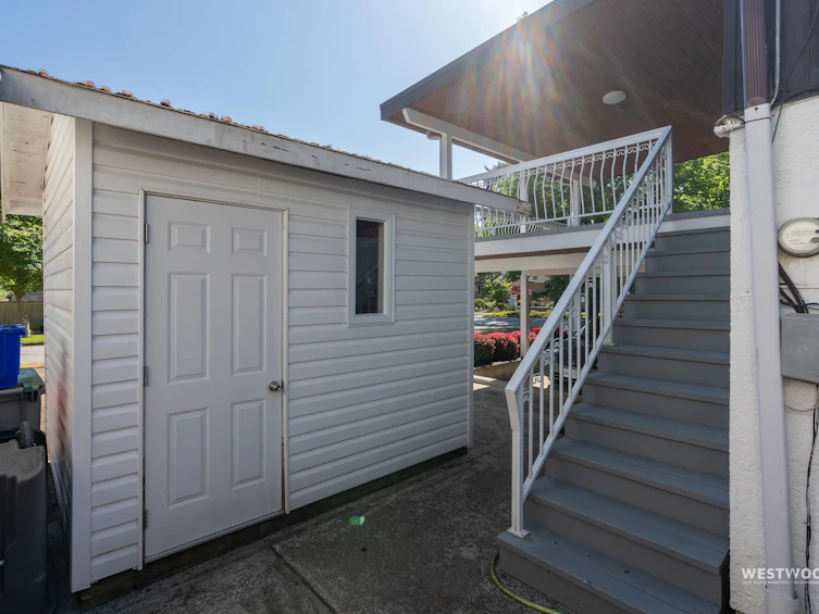 6858 Tyne Street, Vancouver, BC, V5S 3M5 - 27