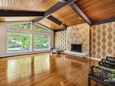 6858 Tyne Street - 3