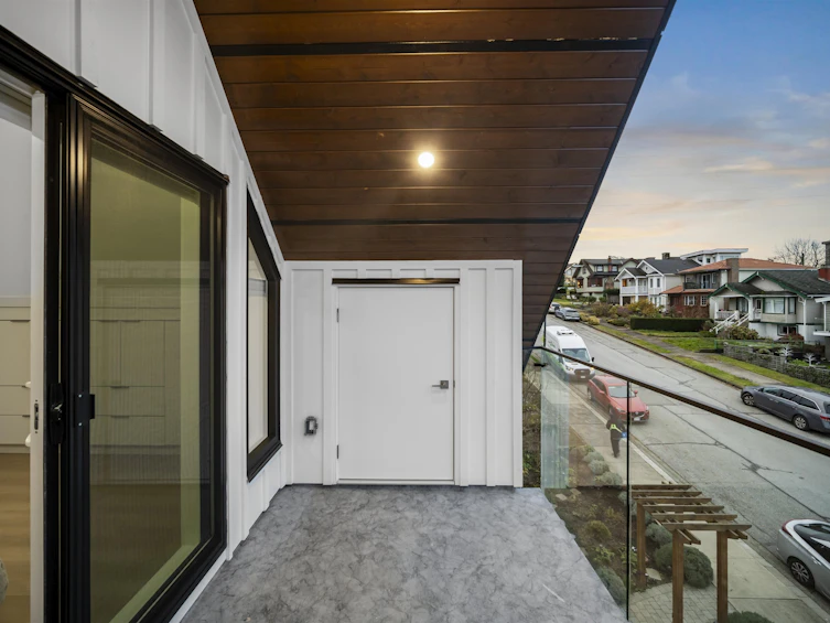 1-3623 Triumph Street, Vancouver, BC, V5K 1V4 - 13