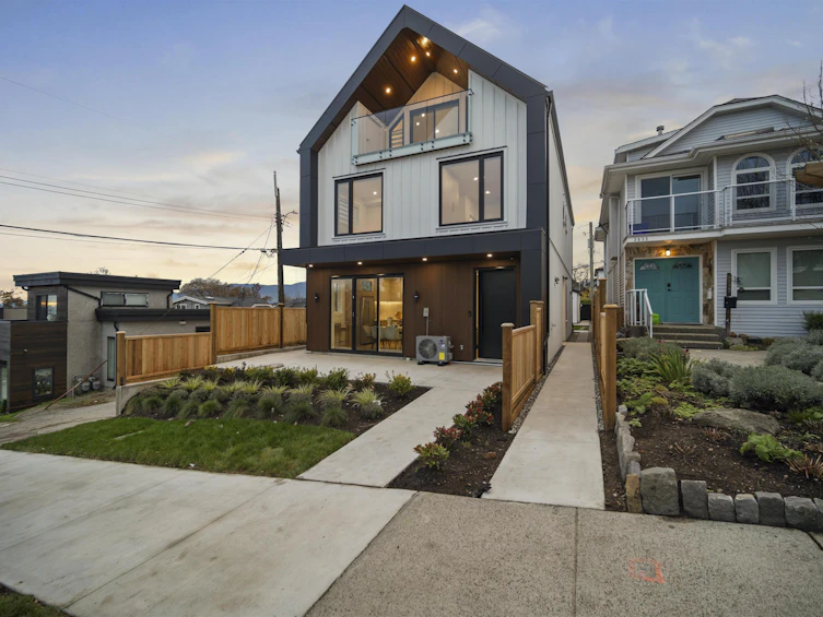 1-3623 Triumph Street, Vancouver, BC, V5K 1V4 - 26