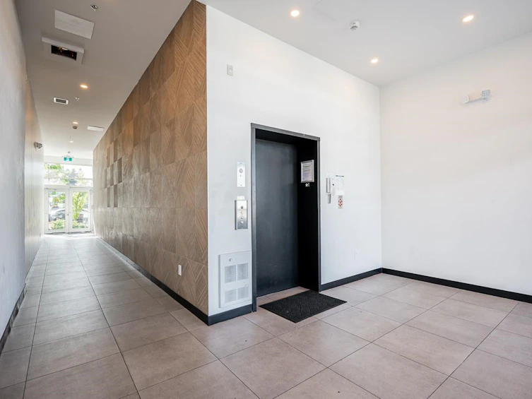 401-8496 120 Street, Surrey, BC, V3W 3N5 - 5