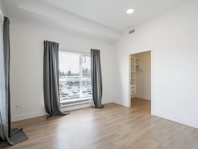 401-8496 120 Street, Surrey, BC, V3W 3N5 - 14