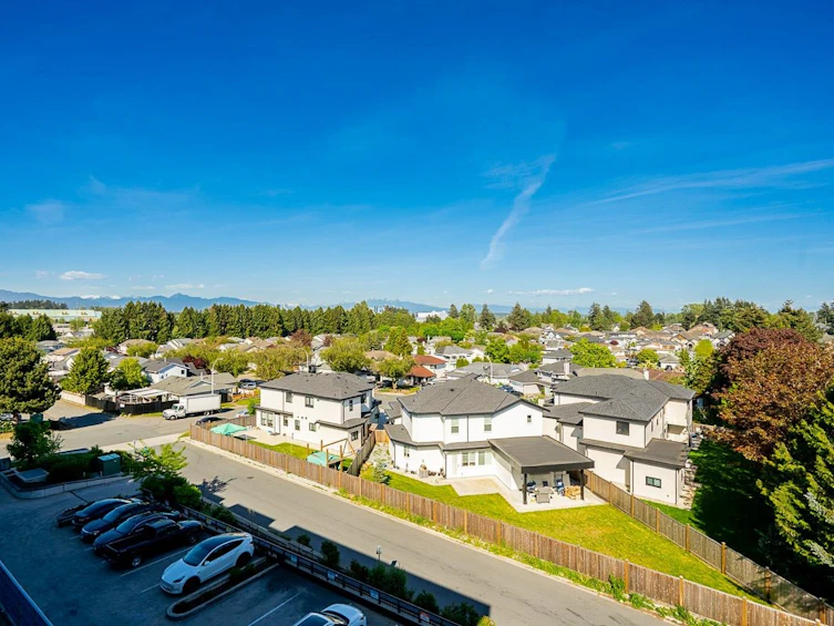 401-8496 120 Street, Surrey, BC, V3W 3N5 - 26