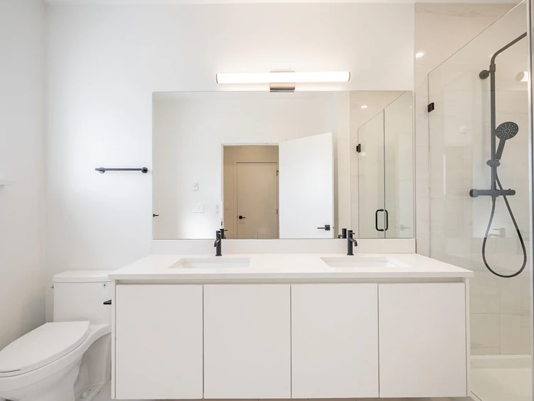 401-8496 120 Street, Surrey, BC, V3W 3N5 - 18