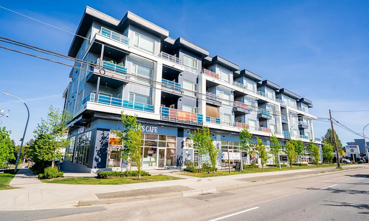 401-8496 120 Street