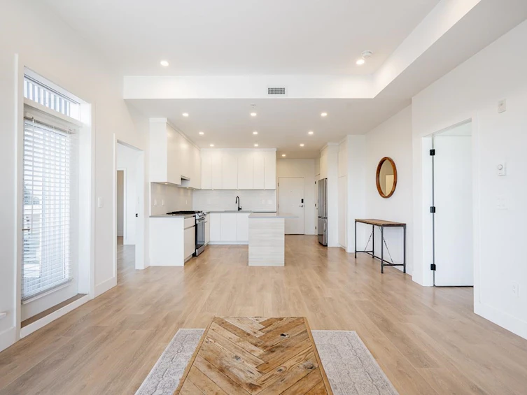 401-8496 120 Street, Surrey, BC, V3W 3N5 - 9