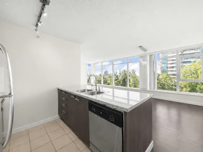 506-6688 Arcola Street - 5