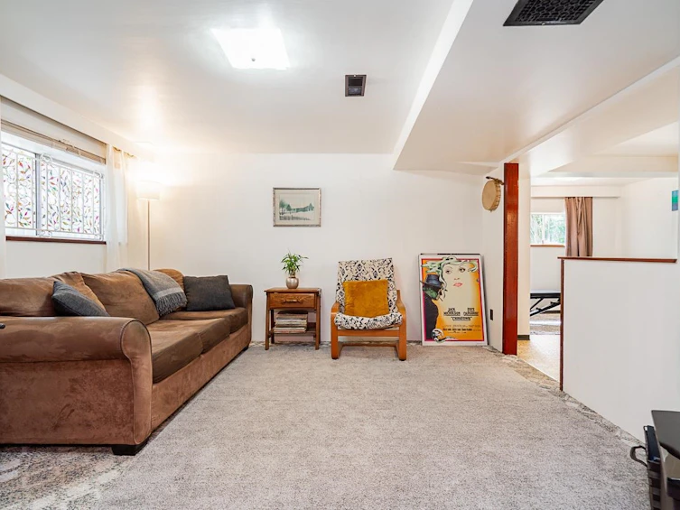 1049 E 11th Avenue, Vancouver, BC, V5T 2G1 - 26