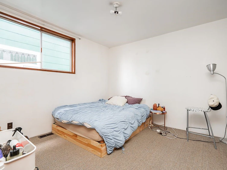 1049 E 11th Avenue, Vancouver, BC, V5T 2G1 - 8