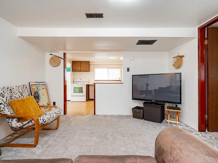 1049 E 11th Avenue, Vancouver, BC, V5T 2G1 - 25
