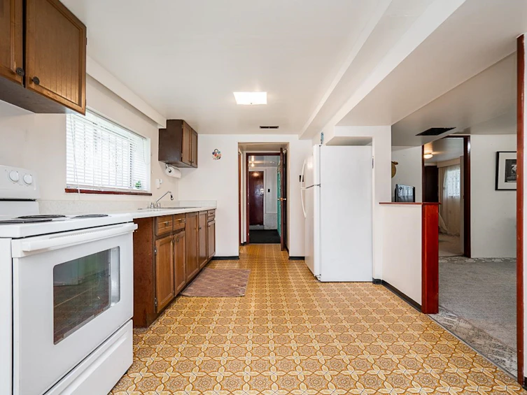 1049 E 11th Avenue, Vancouver, BC, V5T 2G1 - 23