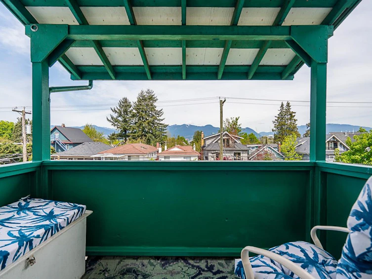 1049 E 11th Avenue, Vancouver, BC, V5T 2G1 - 18