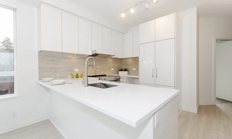 315-711 W 14th Street
