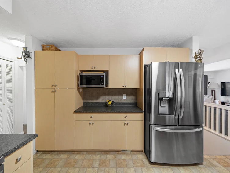 11730 97 Avenue, Surrey, BC, V3V 2B8 - 9