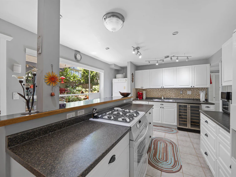 11730 97 Avenue, Surrey, BC, V3V 2B8 - 18