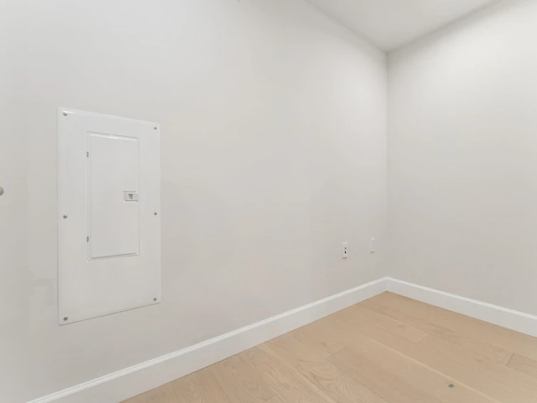304-3668 W 10th Avenue, Vancouver, BC, V6R 2G3 - 32