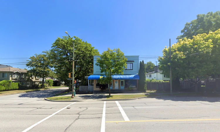 3606 Nanaimo Street
