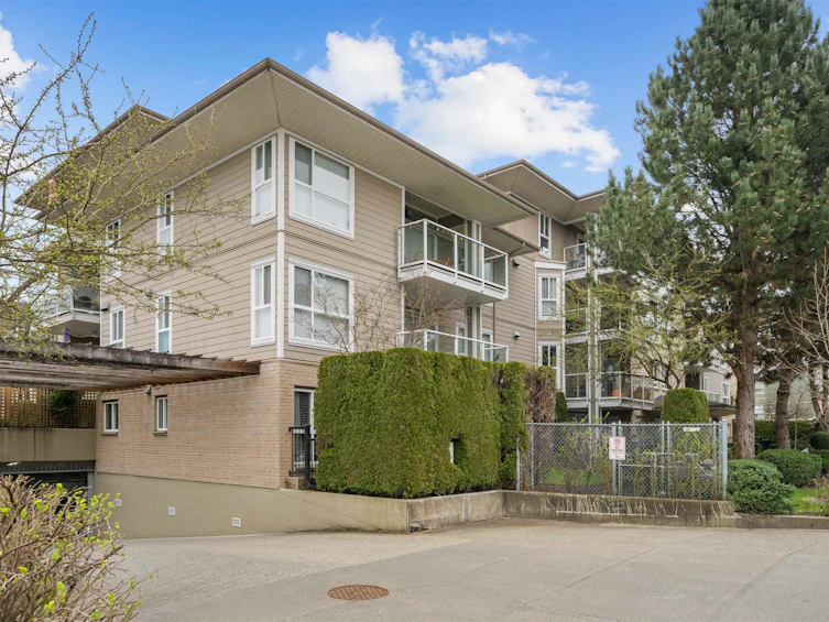 213-22255 122 Avenue, Maple Ridge, BC, V2X 3X8 - 3
