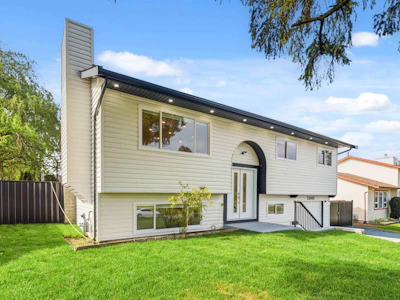 26842 32a Avenue - 4