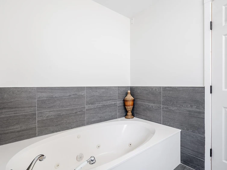 5935 169a Street, Surrey, BC, V3S 6Y6 - 24