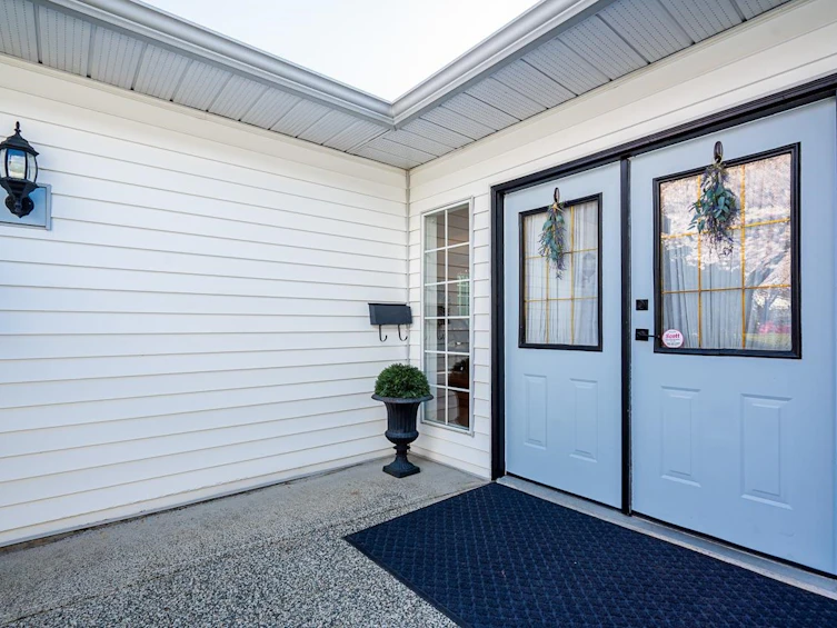 5935 169a Street, Surrey, BC, V3S 6Y6 - 2