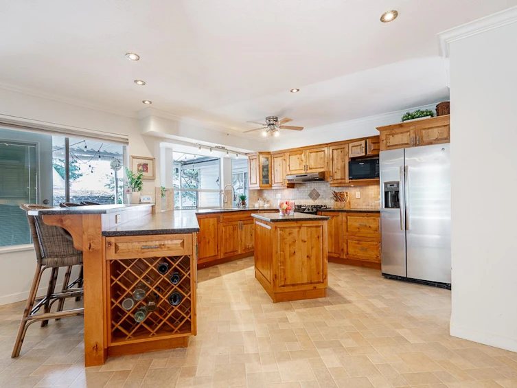 5935 169a Street, Surrey, BC, V3S 6Y6 - 11