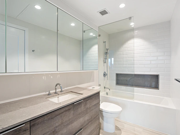 1008-1045 Austin Avenue, Coquitlam, BC, V3K 0G9 - 8