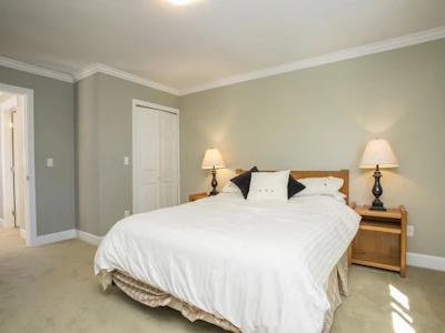 21053 83 Avenue - 3