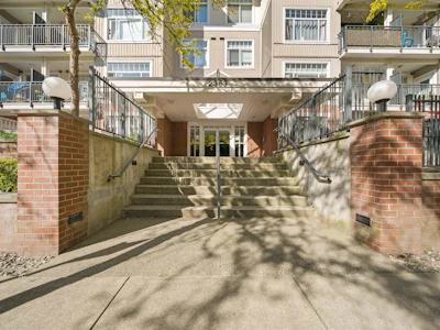 116-2353 Marpole Avenue - 3