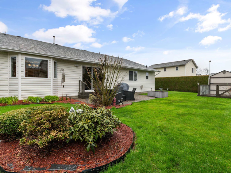 6944 Coach Lamp Drive, Chilliwack, BC, V2R 2X6 - 6