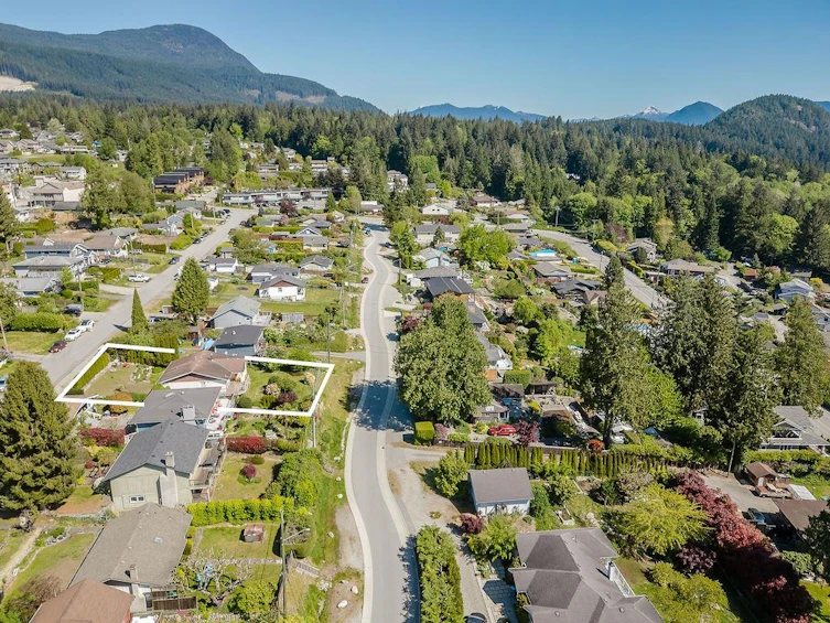 606 Martin Road, Gibsons, BC, V0N 1V9 - 37